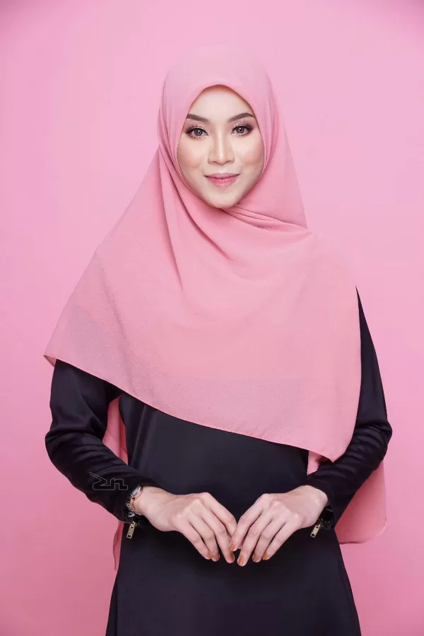 Exclusive Ikhrah Hijab - Khimar Khadeeja Flamingo Pink 2