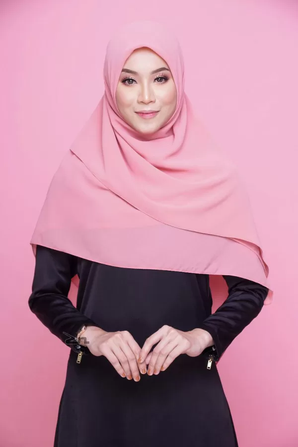 Exclusive Ikhrah Hijab - Khimar Khadeeja Flamingo Pink 3