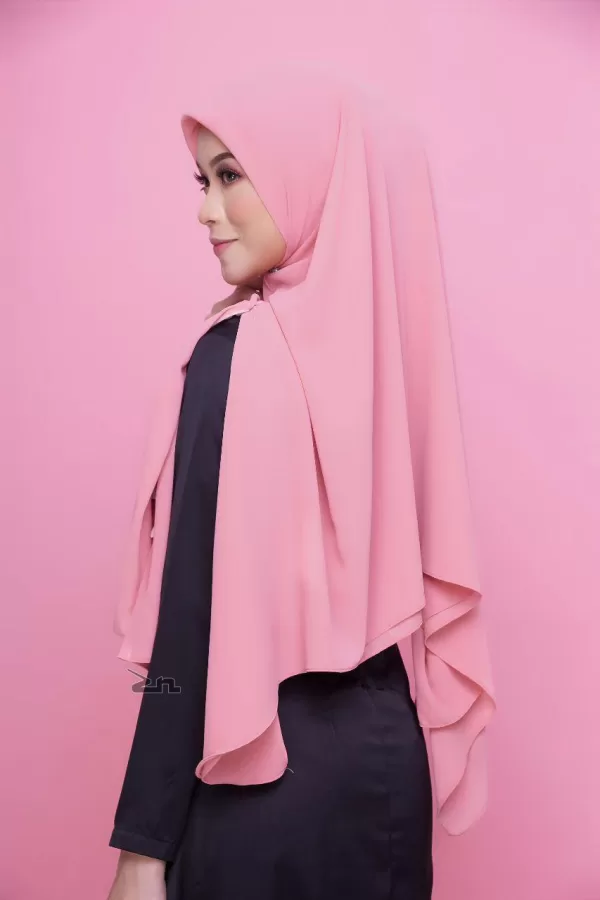 Exclusive Ikhrah Hijab - Khimar Khadeeja Flamingo Pink 4
