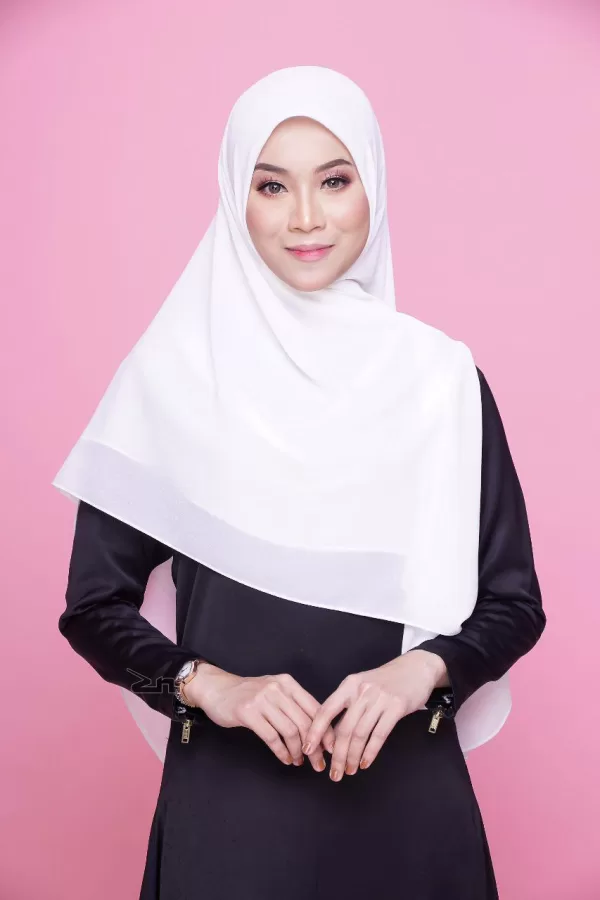 Exclusive Ikhrah Hijab - Khimar Khadeeja White 2